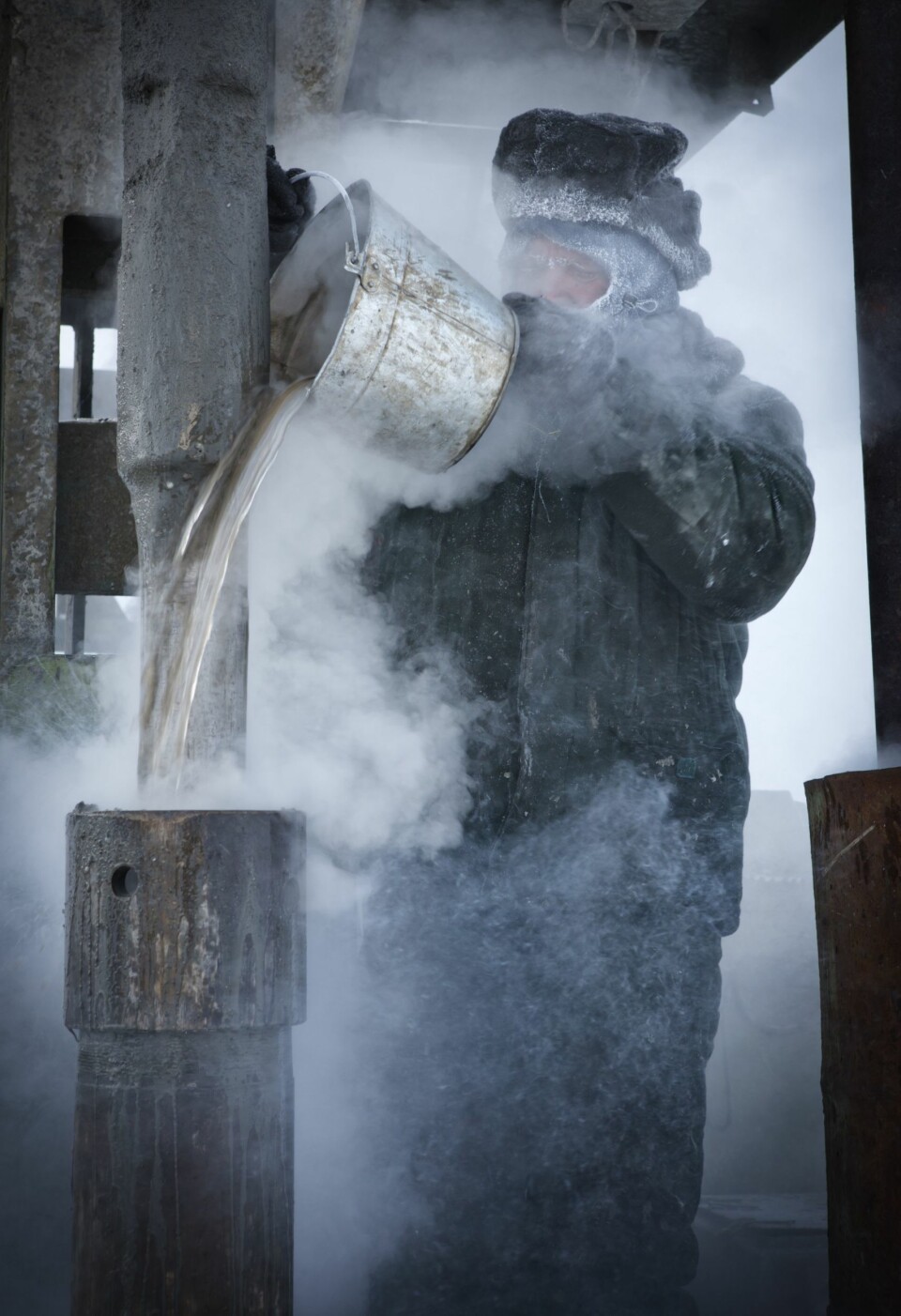 MINUS 51: Batteriet i kamera måtte byttes hvert tiende minutt på grunn av kulden.