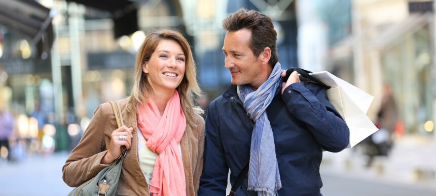 Jeg svevde på en rosa sky og flyttet inn hos ham. Så slapp han bomben