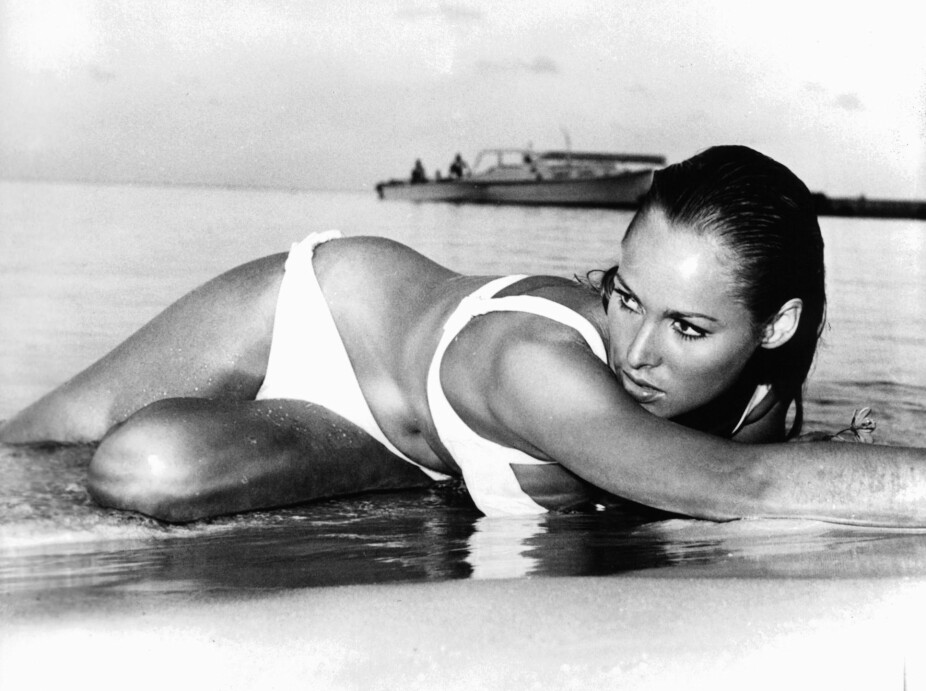 <b>STRANDLIV:</b> Bond-jenta og sexsymbolet Ursula Andress representerte mye av det beste ved 1960-tallet.