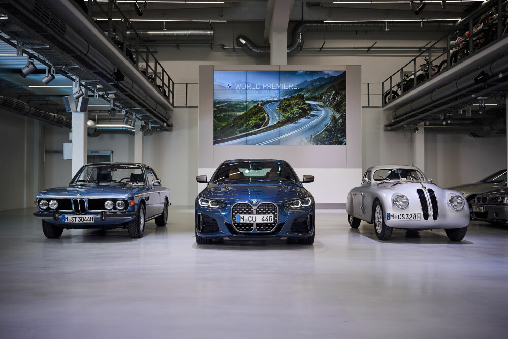 <b>FORBILDER:</b> Grillen skal være inspirert av legendariske BMW 3.0 CSi og BMW 328 (til høyre)