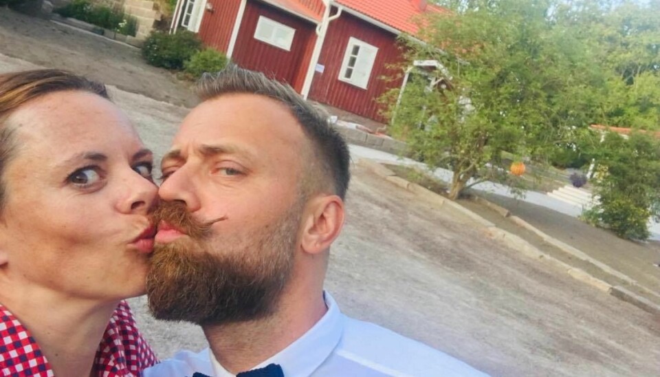 KJÆRESTER FOR ALLTID: Lege og firebarnsfar Thorbjørn har fått fire barn med kona, men de slutter aldri å være kjærester for det.