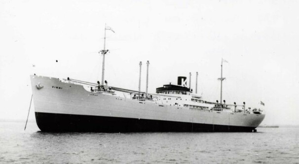 <b>MS VINNI:</b> Kamuflert som nøytrale japanske skip gikk tyskerne løs på lasteskipene i farvannet rundt Nauru 7. desember 1940. Norske MS Vinni ble senket, men mannskapet på 32 ble tatt om bord i det tyske skipet Komet, og satt i land på øya Emirau noen uker senere.