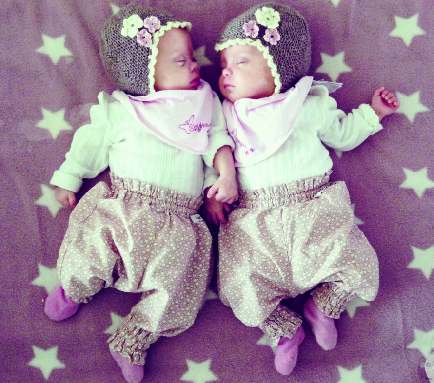 BUKSENE SOM STARTET ALT: To bitte små bukser sydd av mormor var det som inspirerte Stine til å lære seg å sy.