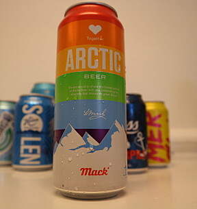 MACK ARCTIC: Politisk korrekt øl med pretensiøst skribleri på siden.