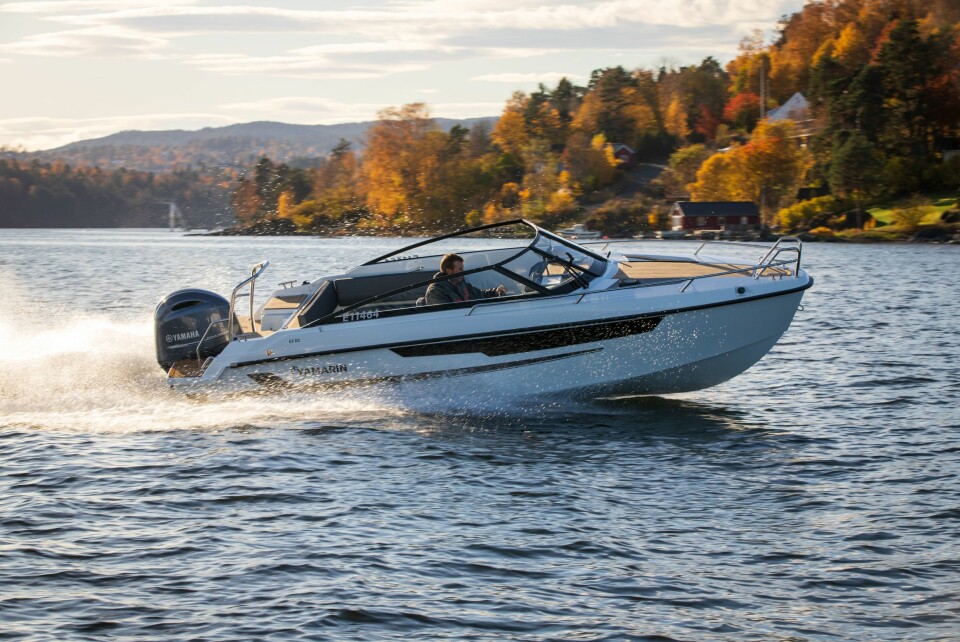 NY STIL: 63 DC følger linjene fra de andre nye Yamarinmodellene. Mer lettkjørt enn sportslig i sjøen.