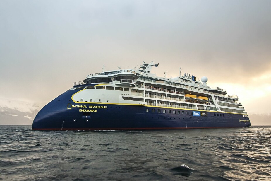 SJØSATT: I mars leverte Ulstein verft cruiseskipet «National Geographic Endurance» til Lindblad Holding Ltd. Skipet er det første cruiseskipet med X-Bow-design.