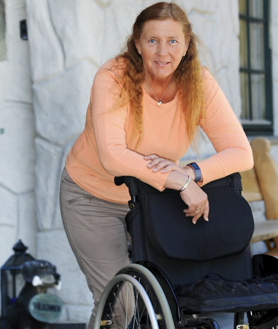 <b>RULLESTOL:</b> Fra 1989 hadde Tone så store smerter, at hun var nødt til å bruke rullestol. Hun ble mer eller mindre sittende i stolen i 20 år, men nå står den på loftet.