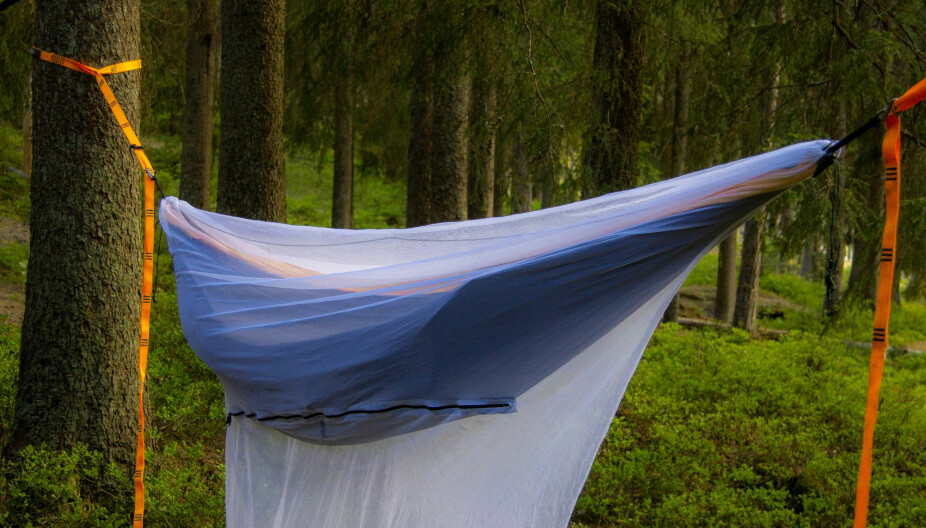 <b>HENGEKØYE: </b>Myggnett er påkrevd om du skal sove ute i sommer. Da beskytter du deg både mot mygg og andre insekter.
