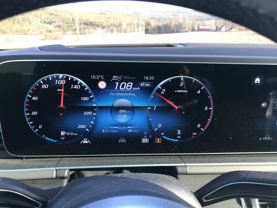 FORBRUK: Noe lavere enn 0,87 liter på mila kom vi ikke med GLS ved primært landeveiskjøring.