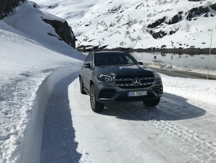 PROGRAMMER: Mercedes GLS har kjøreprogrammer for de fleste underlag og forhold dersom man skulle ha behov for det.
