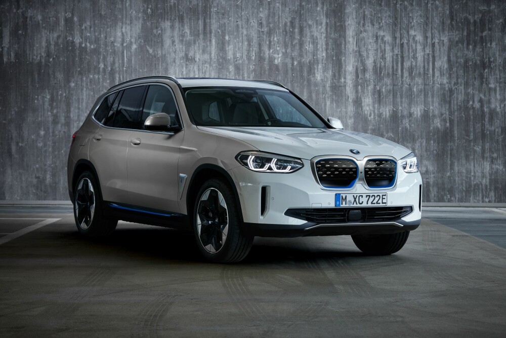 <b>FORDELSPROGRAM:</b> Med BMW Charging får BMW iX3-kundene et eget fordelsprogram ved bruk av eksempelvis IONITY-ladestasjoner. Flere detaljer rundt BMW Charging blir gjort kjent senere.