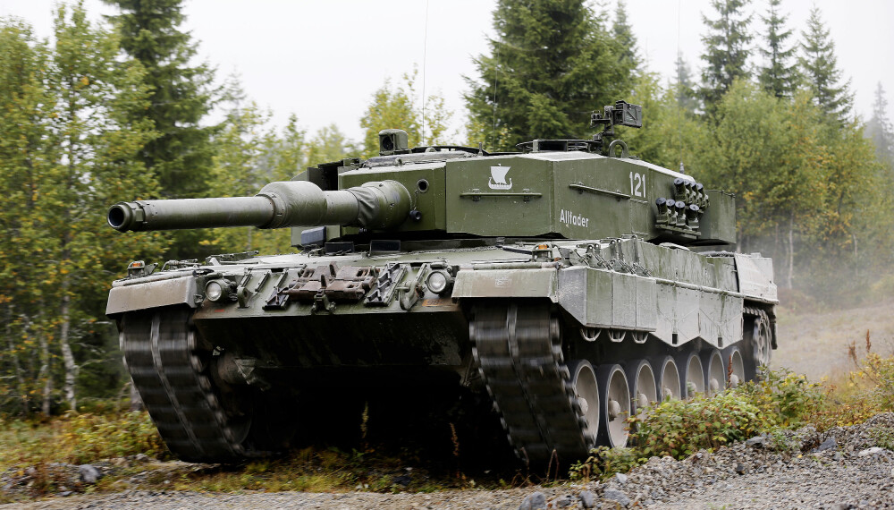HÆREN: Dagens Leopard 2 A4 NO begynner å dra på årene.
