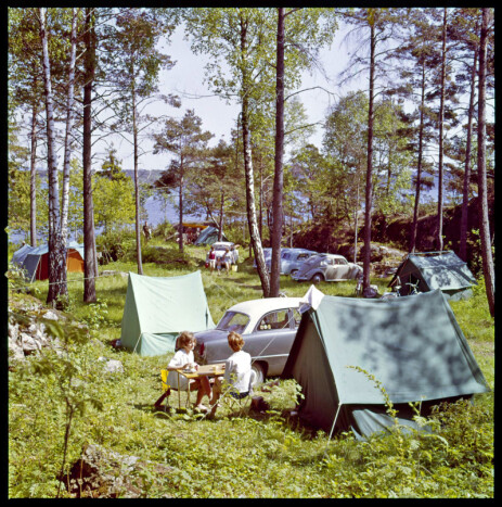 <b>ENKELT LIV:</b> Da campingplasser begynte å poppe opp rundt om i landet, var det fortrinnsvis telt som gjaldt.