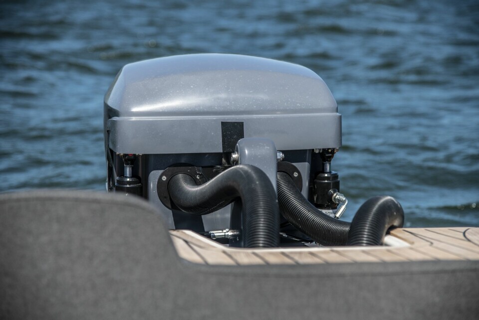 TORQEEDO: Den tyske elmotoren yter 55 kW, men skal tunes for mer kraft i akselerasjonsfasen. Da skal båten komme i plan også med full last.