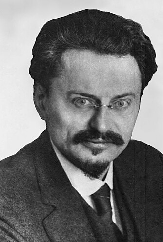 <b>DREPT:</b> Leo Trotskij ble sett på som fiende og trussel mot Stalin, og drept av en Sovjet­isk agent i Mexico i 1940.