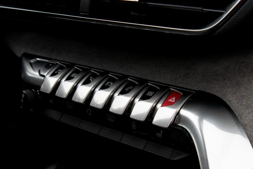 SMÅPENT: Peugeot er flinke med detaljene. Det hever kvalitetsinntrykket innvendig.