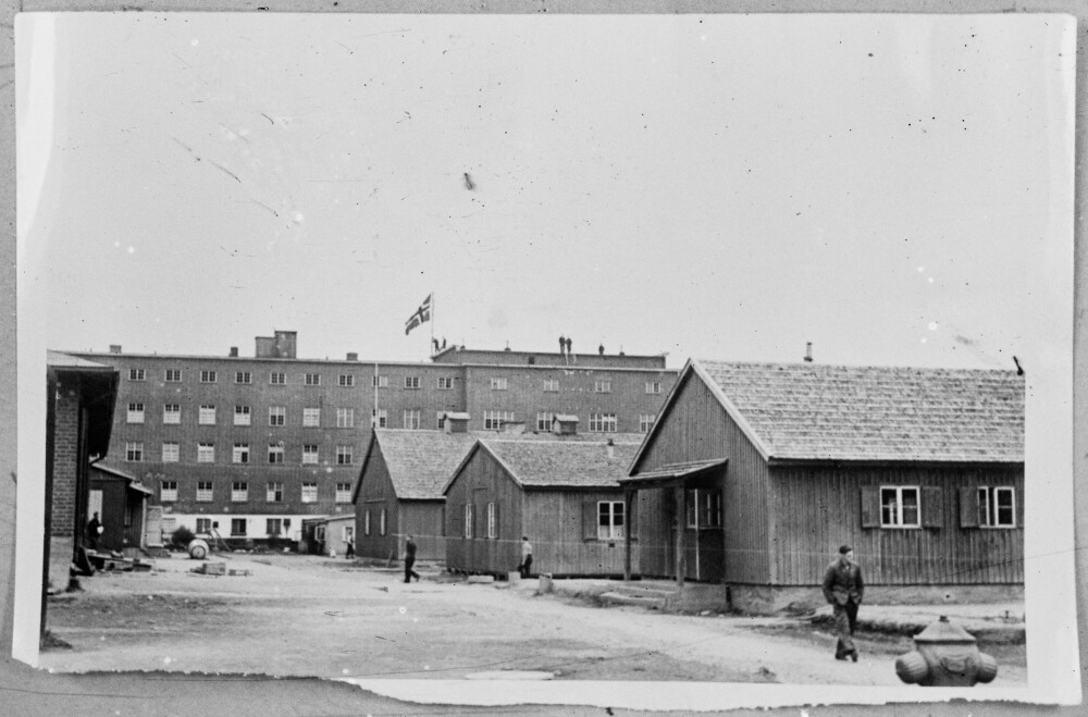 <b>BRAKKEBY:</b> Grini i Bærum var opprinnelig et kvinnefengsel, men ble omgjort til Norges største fangeleir av tyskerne. Etter krigen ble brakkene revet, men hovedbygningen huser i dag Ila landsfengsel.