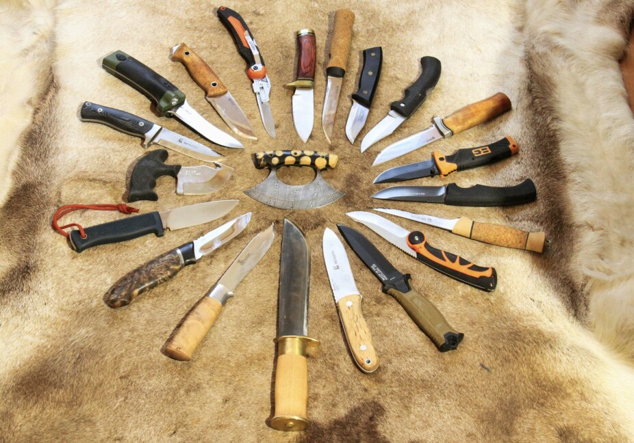 <b>MANGE FORSKJELLIGE:</b> Dagens kniver kommer i mange utforminger. ULU-kniven i midten brukes fortsatt blant urbefolkninger i nordområdene.