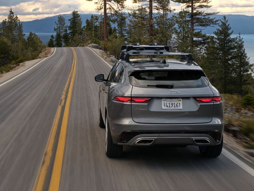 MILD-HYBRIDER: I tillegg til den ladbare versjonen blir F-Pace i Norge tilgjengelig i form av sekssylindrede mildhybrider, enten med 400-hesters bensin eller 300-hesters diesel, begge i kombinasjon med 48V-batterisystem.