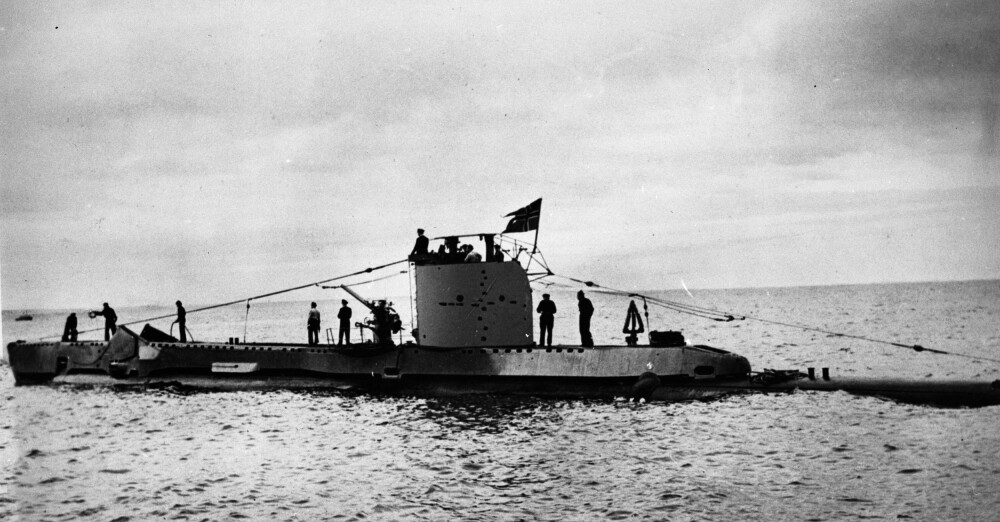 <b>INFILTRASJON:</b> I september 1943 gikk den norske ubåten KNM Ula gikk inn i Mefjorden på Senja og satte i land tre norske agenter. Blant dem var Torstein Raaby. Fra Senja tok han seg til Alta via Tromsø.