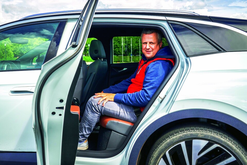 BAKSETEPLASS: Masse plass, masse luft. Som i en større bil.