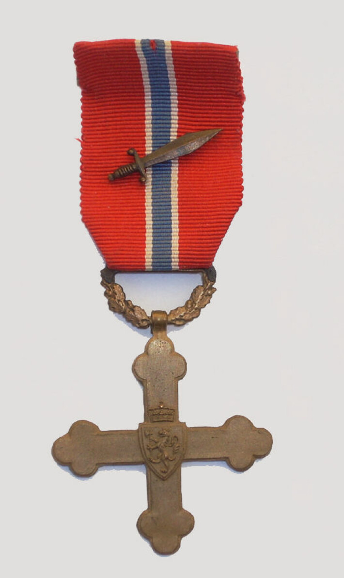 For sin innsats mottok Torstein Raaby Norges høyeste militære utmerkelse; Krigskorset med sverd. I tillegg fikk han britiske Distinguished Service Order og det franske krigskorset, Croix de Guerre. Han er dermed én av våre høyest dekorerte motstandsmenn fra 2. verdenskrig. Raaby er én av bare tre norske menige som har fått Krigskorset med sverd.