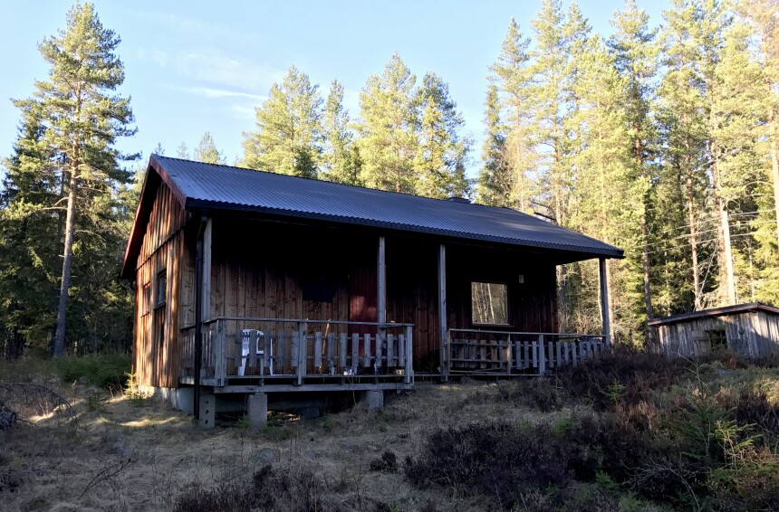 FØR: Boblebu hadde stått ubrukt i mange år før Halvor og en kamerat kjøpte ferieboligen.