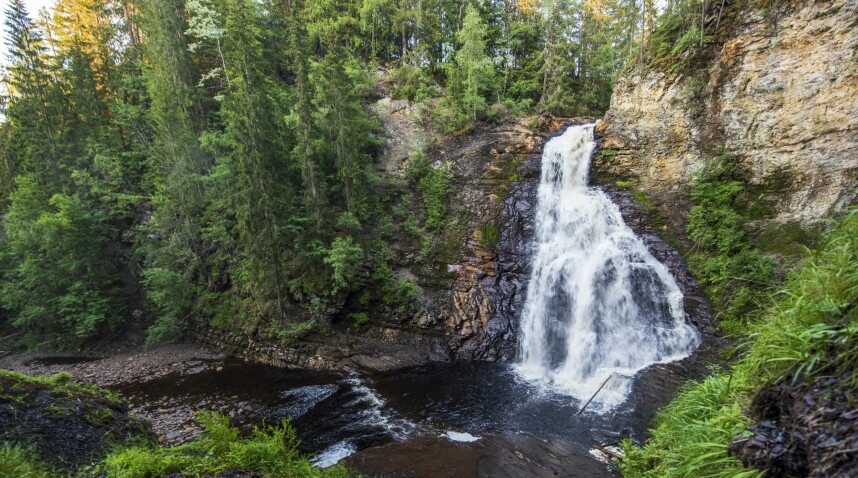 (+) Denne fossen skjuler utrolige hemmeligheter