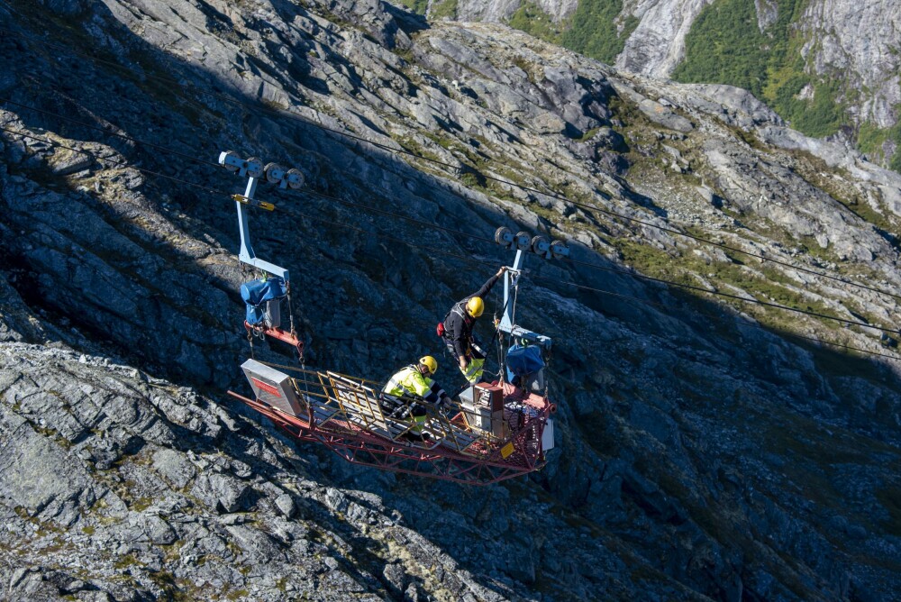<b>LUFTIG:</b> De luftige taubanene til Tafjord Kraft er ikke for hvem som helst, men et praktisk fremkomstmiddel for de uten høydeskrekk.