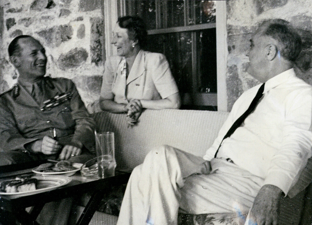 <b>GLE­DE OG NYT­TE:</b> Kron­prins Olav, kron­prin­ses­se Mär­tha og pre­si­dent Roosevelt – alle gode ven­ner. Men ut­over venn­ska­pet had­de de også nyt­te av hver­and­re i kam­pen mot Nazi-Tysk­land.