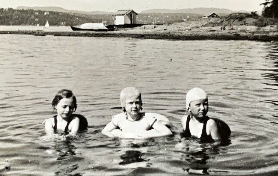 <b>KONGELIGE SOMMERMINNER:</b> I Pearls fotoalbum er det flere flotte bilder fra glade somre i Norge på 1930-tallet. Her prinsesse Ragnhild (t.v.), Pearl og prinsesse Astrid.
