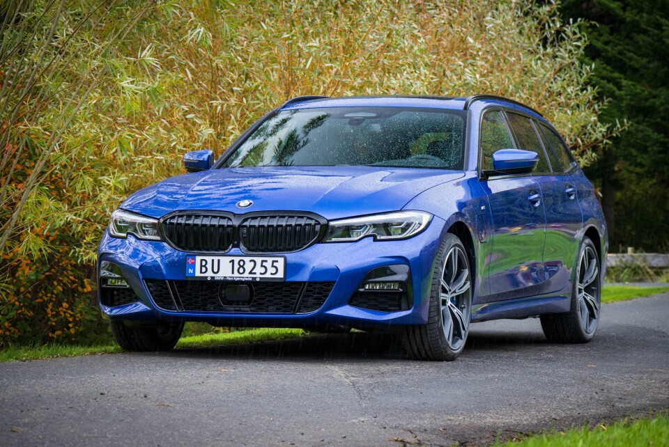 M SPORT: En litt dyrere, men samtidig mer sportslig standardversjon. Så må du regne med å legge ned en god del på enda mer ekstrautstyr.