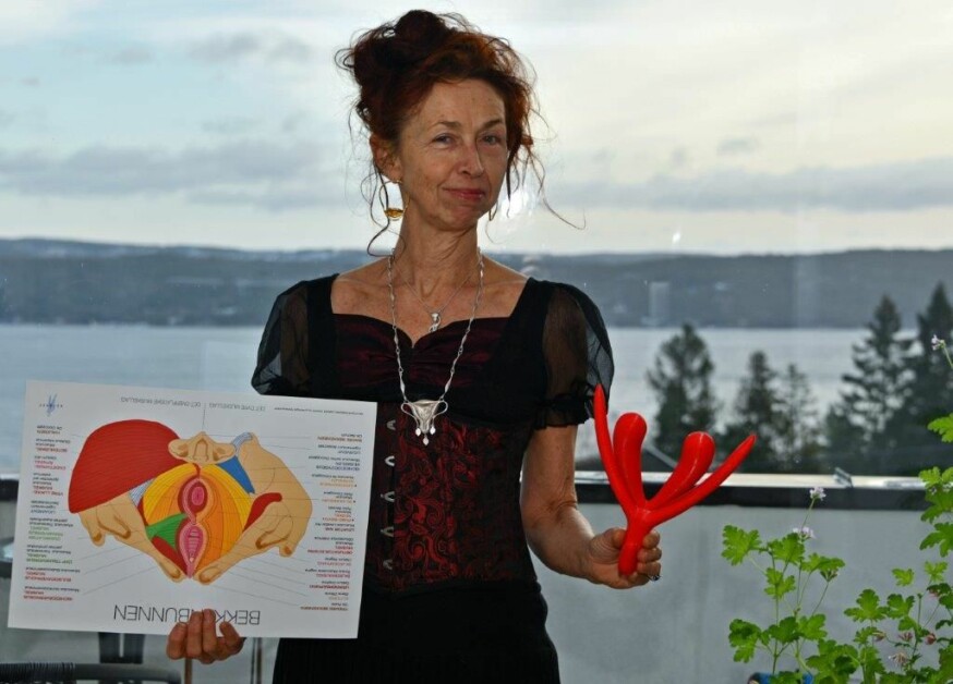 SEX LINDRER OVERGANGSSYMPTOMER: For mange, spesielt kvinner, er 40-årsalderen den mest blomstrende tiden for deres seksualitet. Et godt sexliv kan redusere symptomene på overgangsalderen for kvinner, forteller Sexolog og lege.