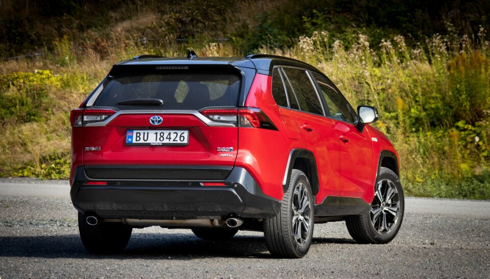 VELLYKKET: Toyota RAV4 PHEV scorer bra på nyttelast.