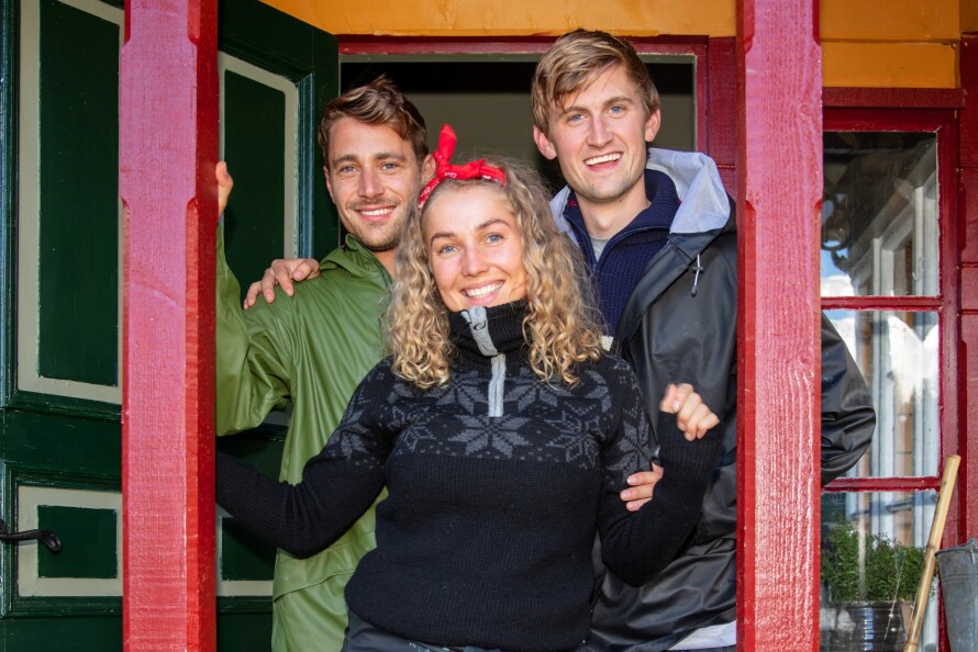 GODE VENNER: Thor er glad for alle de forskjellige menneskene han har blitt kjent med på «Farmen». Her med Daniel og Karianne Vilde.