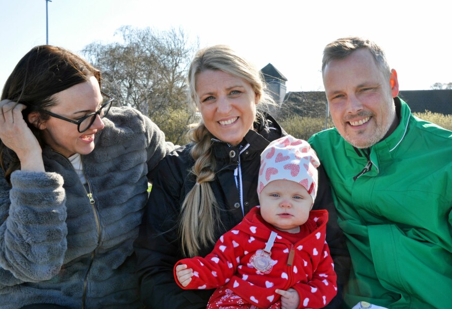 GLEDE: Takket være Josephine (t.v.) kunne Hannah og Jesper endelig bli foreldre til Ebba.
