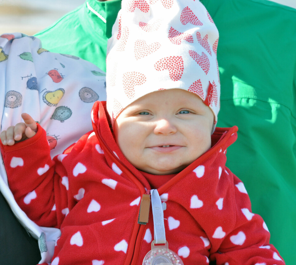 GO'JENTE: Ebba er et lite sjarmtroll, og hun er selvfølgelig mamma og pappas øyensten.