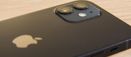 KAMERA: Som iPhone 11 har iPhone 12 to linser, men det er likevel forskjeller i fotokvaliteten.