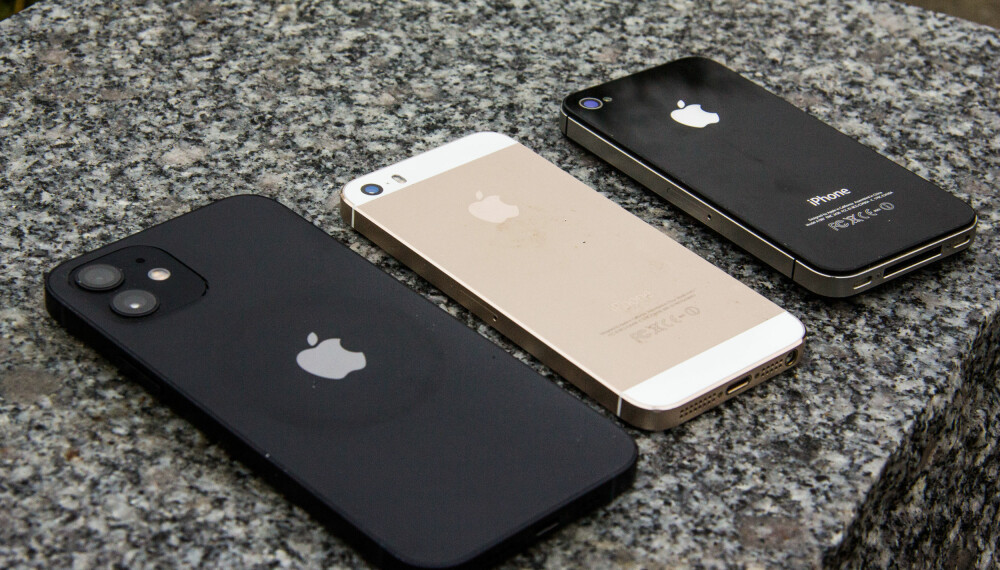 <b>ARVEN: </b>Det er ikke tvil om at Apple har hentet inspirasjon fra iPhone 4 (th) og iPhone 5 (midten) når de har designet iPhone 12.