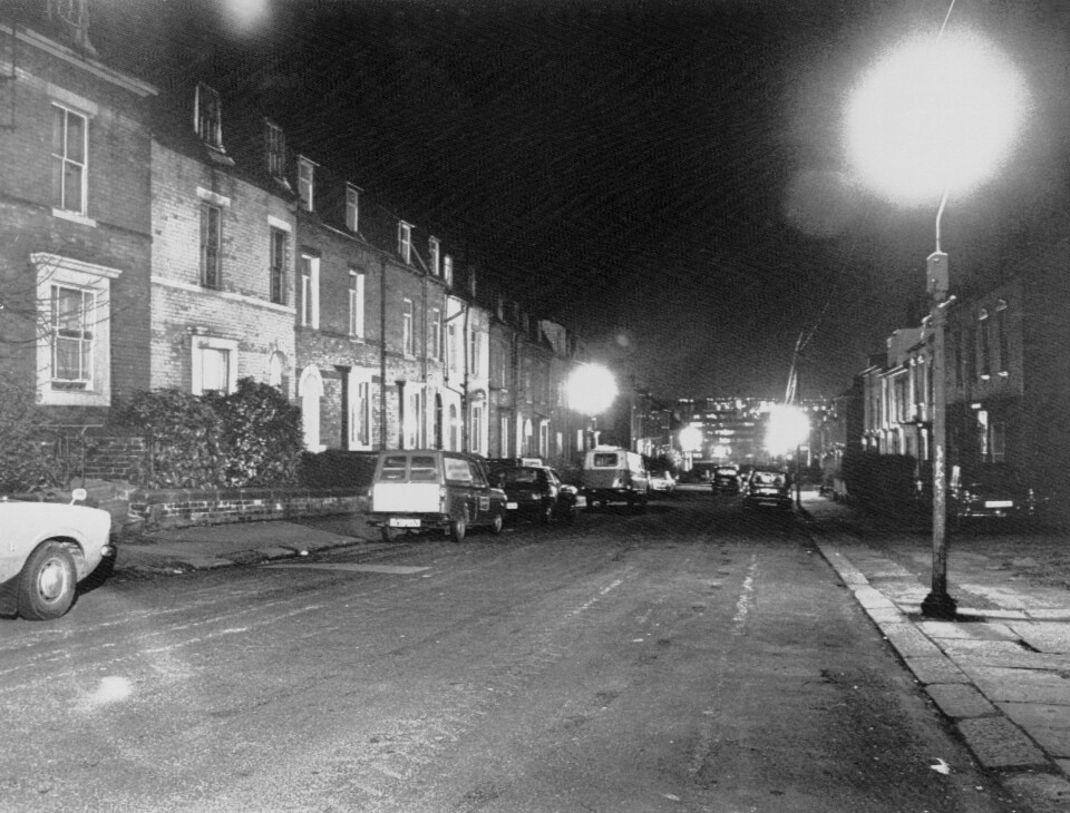 RED LIGHT DISTRICT: 4. januar 1981 blir Peter Sutcliffe anholdt på gata i Sheffield og tatt inn til forhør.