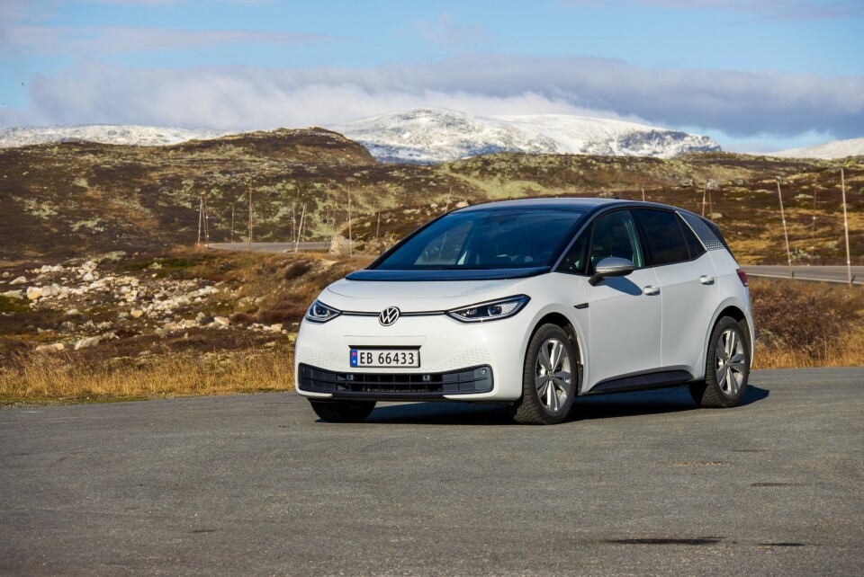 HARDANGERVIDDA: Med sikre veiegenskaper, tilstrekkelig rekkevidde og god langturskomfort tar ID. 3 høyfjellsovergangen på strak arm.
