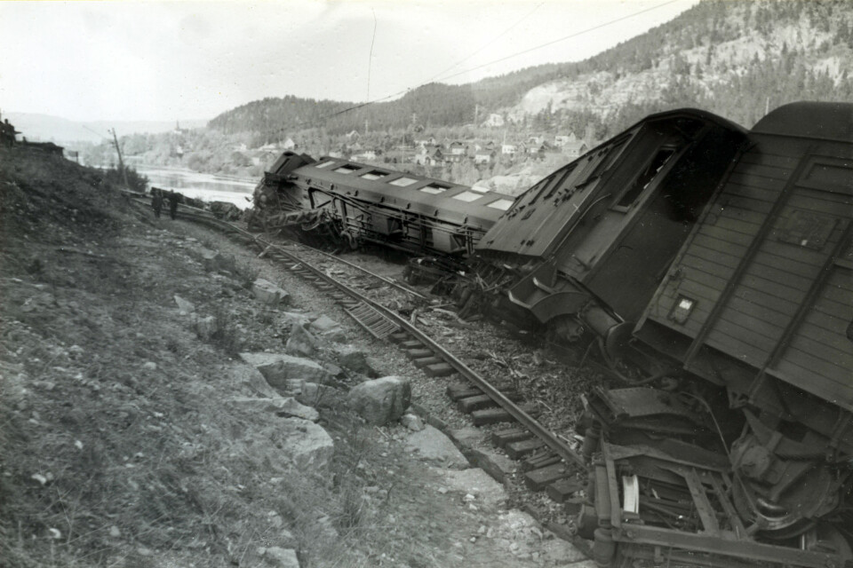 SABOTASJE: Kommunister sto bak flere sabotasjeaksjoner mot jernbanen under krigen, som her i Mjøndalen. Derfor gikk nazistene grundig til verks i jakten på jernbaneansatte. Det fikk store konsekveneser for togrengjører Ingeborg Holm.