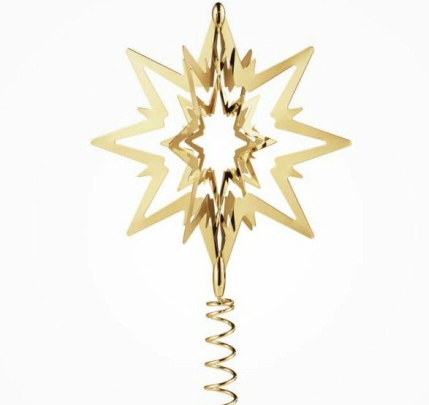 KOSTER 949 KRONER: Georg Jensens juletrestjerne koster 949 kroner. Georg Jensen har siden 1904 vært kjent for smykker og interiørprodukter.