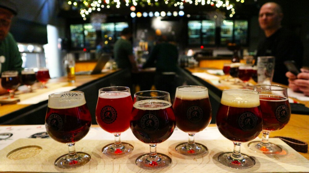 <b>ØLBRETT:</b> På Ringnes Bryggeri­hus kan du bestille en planke med øl, der du blant eksister­ende juleøl også kan smake på frem­tidens øl.