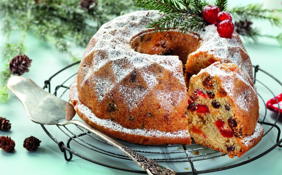 FRUIT CAKE. FRUIT CAKE.