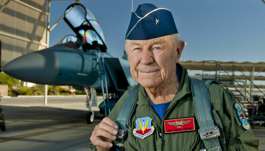 <b>Veteran:</b> Ikke så verst for en 89-åring. Chuck Yeager feiret 65-års jubileet for første tur gjennom lydmuren i 2012 med å fly supersonisk i en F-15.