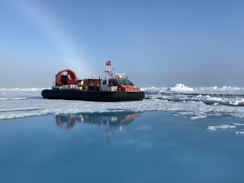 <b>NANSEN:</b> Den 12 meter lange luftputebåten «Sabvaaba» har vært benyttet til polarforskning siden 2008 da den ble levert av verftet i Southampton i England. 