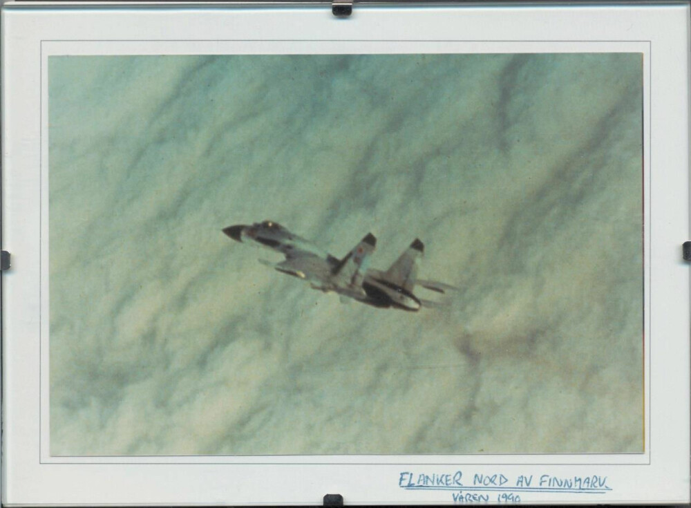 <b>LUFTKAMP:</b> Det eneste bildet som er tatt under «luftkamp» mellom norske og russiske fly ble tatt av Rolf Liland nordøst av Nordkapp i 1990.