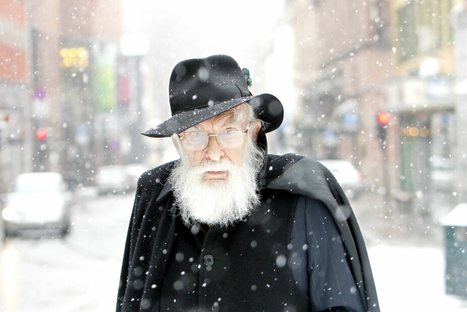 <b>DEN LURESTE:</b> James Randi var illusjonisten og magikeren som gjorde det til livsoppgave å avsløre sjarlataner som påsto de hadde overnaturlige evner. Her under ett av flere besøk i Norge.