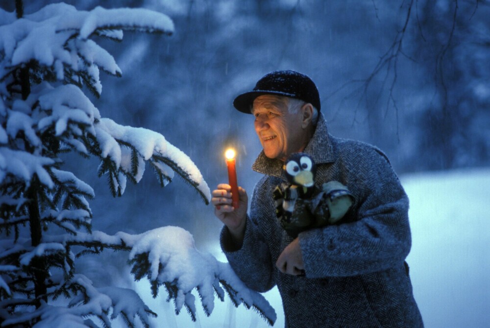 MAGI: Kjell Aukrust hadde gjennom hele livet et barnlig forhold til julen. Nissen fant han på låven, hjemme hos seg og i skogen.
